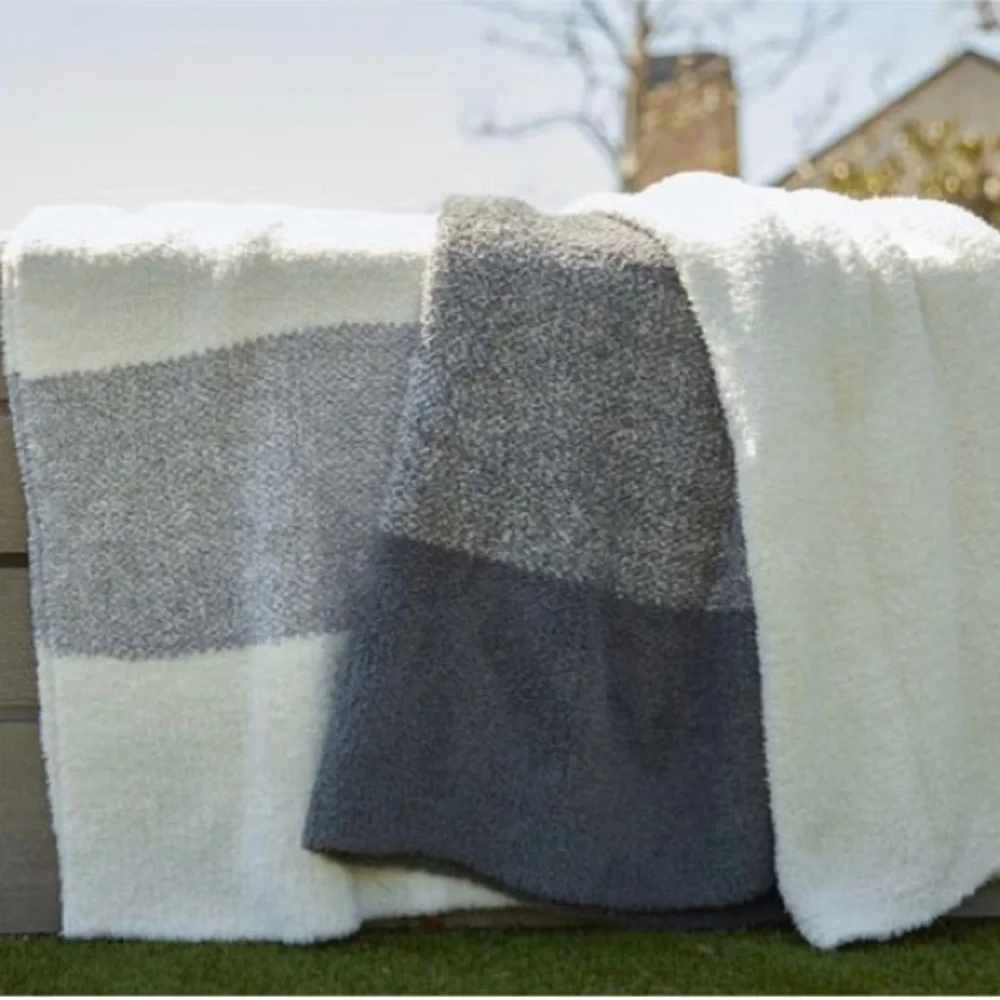 NWT Barefoot Dreams cozychic heathered stripe throw in warm gray/carbon
